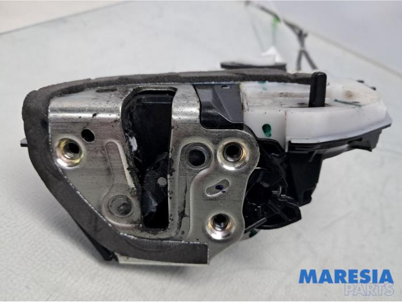 Peugeot - 108 - Rear door lock mechanism 4-door, left