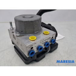 Peugeot - 108 - ABS Pomp