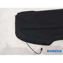 Peugeot - 208 - Hutablage