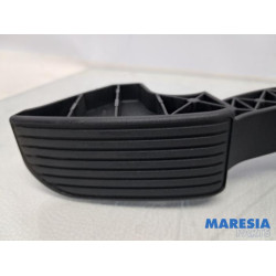 Peugeot - 108 - Accelerator pedal