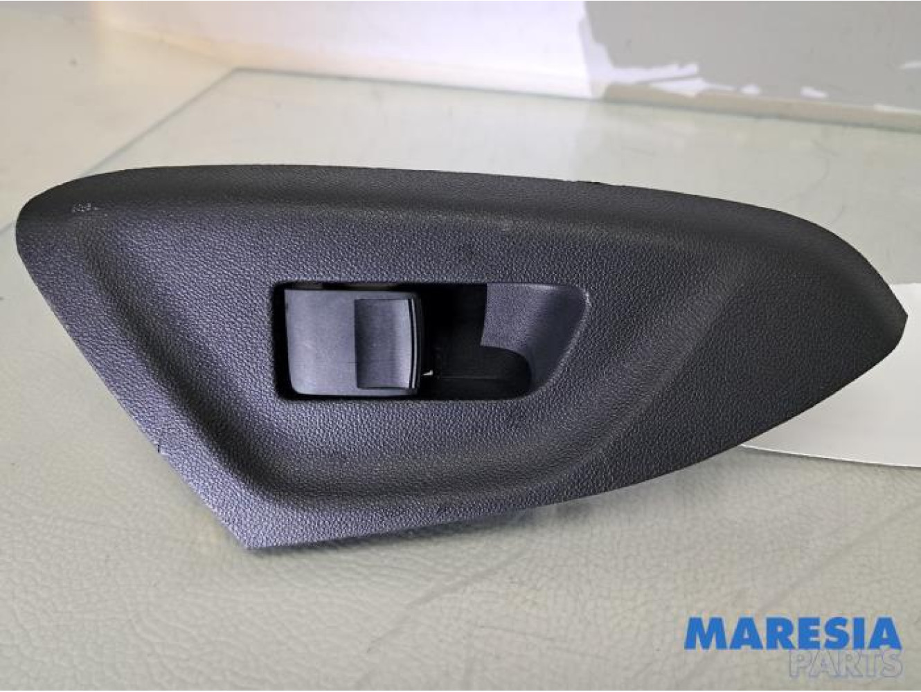 Peugeot - 108 - Elektrisches Fenster Schalter