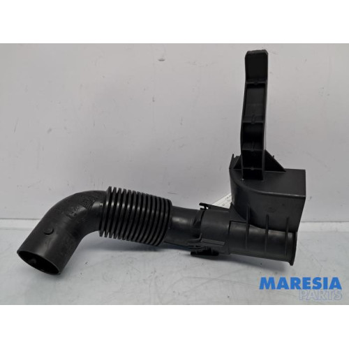 Citroen - C4 Cactus - Air intake hose