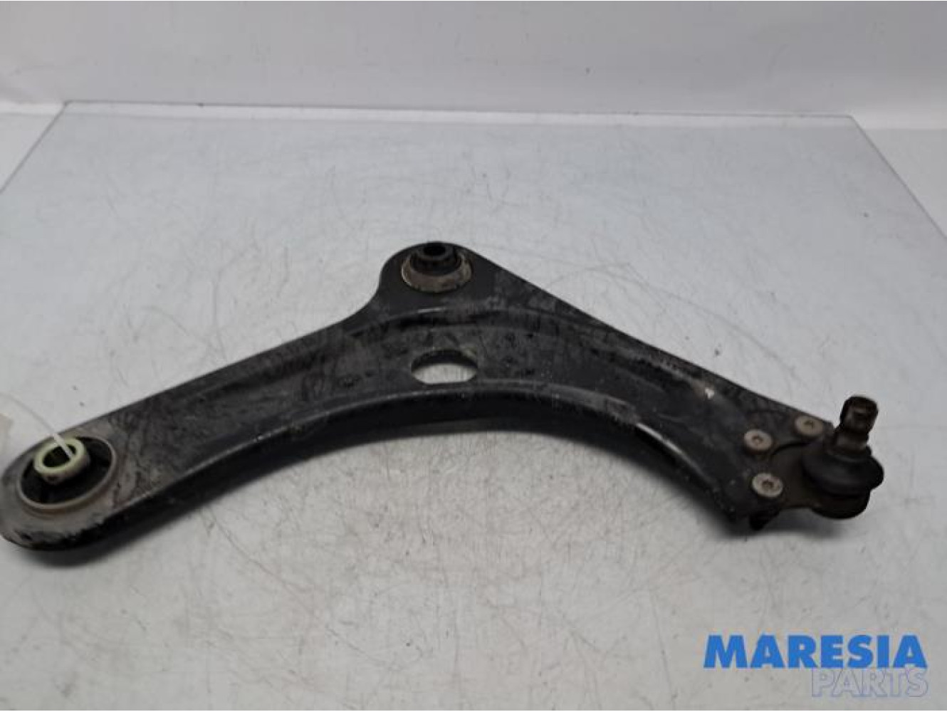 Citroen - C4 Cactus - Front lower wishbone, right