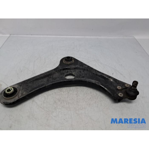 Citroen - C4 Cactus - Front lower wishbone, right