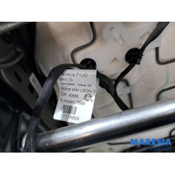 Opel - Grandland X - Seat, left