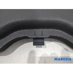 Opel - Karl - Hutablage