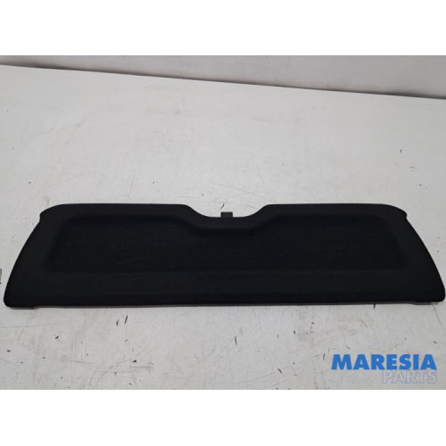 Opel - Karl - Hutablage