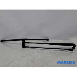 Peugeot - 108 - Ruitenwisserarm voor