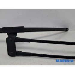 Peugeot - 108 - Ruitenwisserarm voor