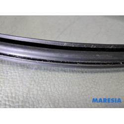 Peugeot - 108 - Daklijst rechts