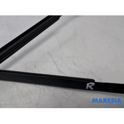 Peugeot - 108 - Daklijst rechts