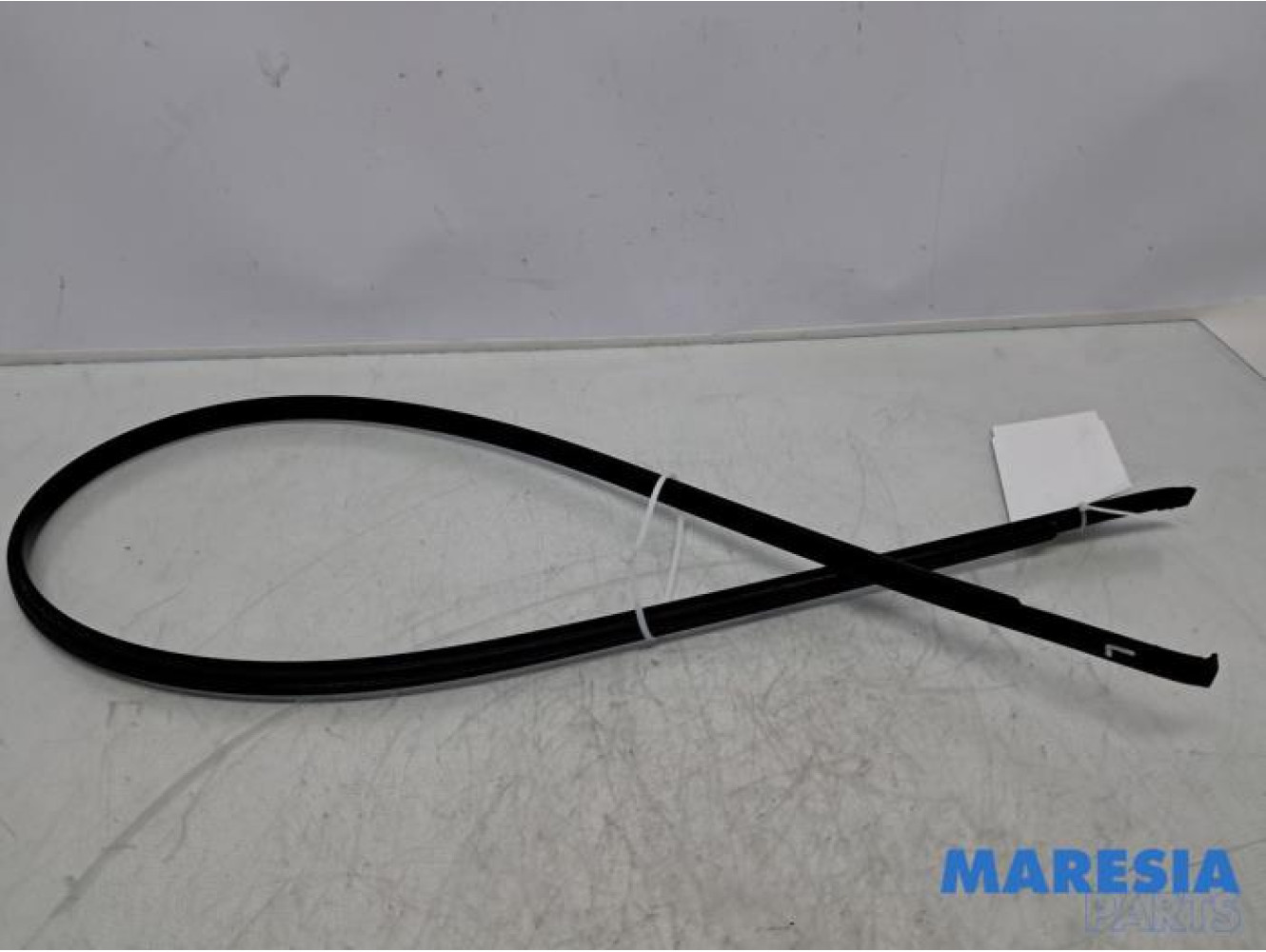 Peugeot - 108 - Daklijst links