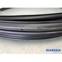 Peugeot - 108 - Portierrubber 4Deurs rechts-achter