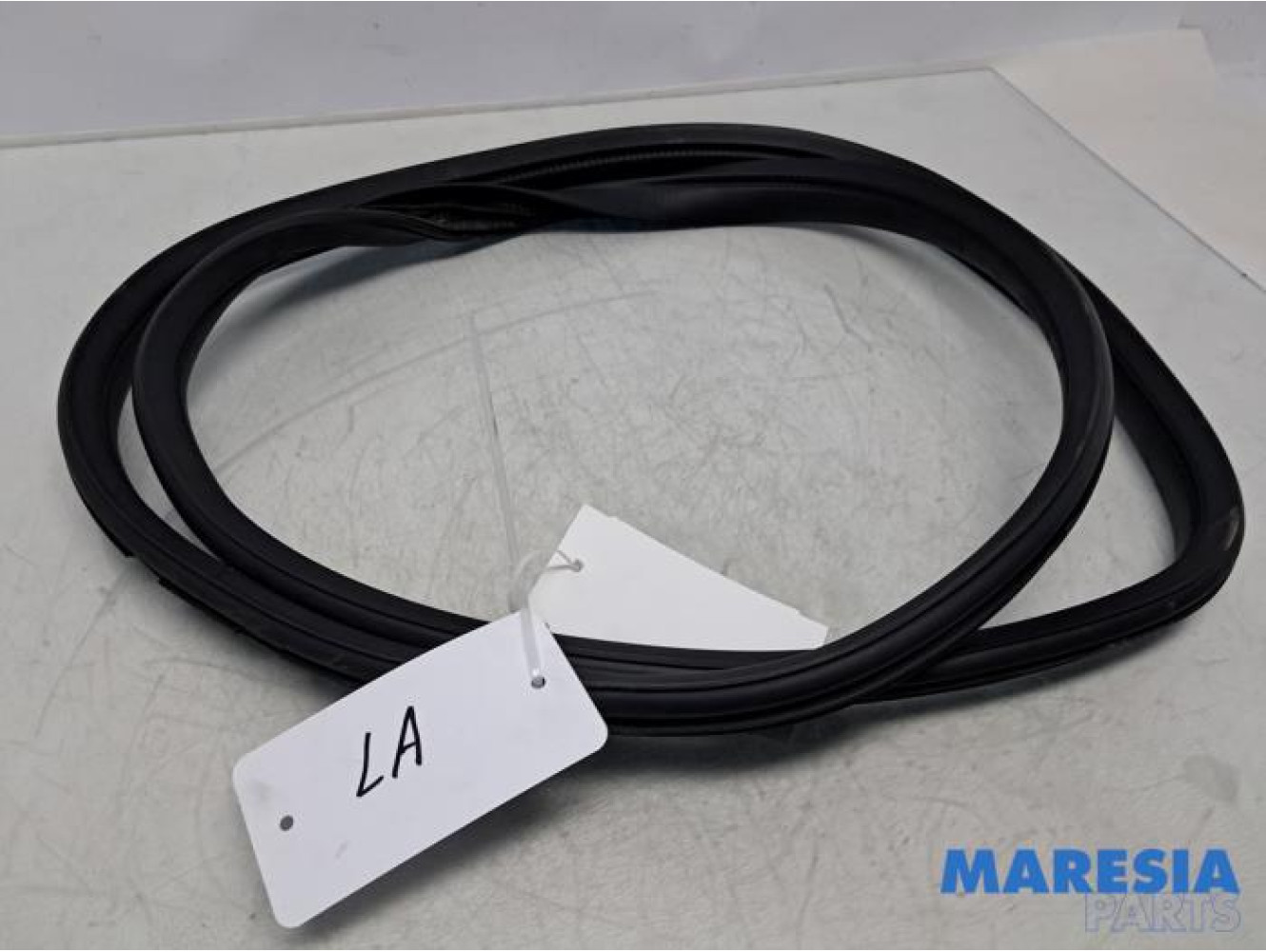 Peugeot - 108 - Rear door seal 4-door, left