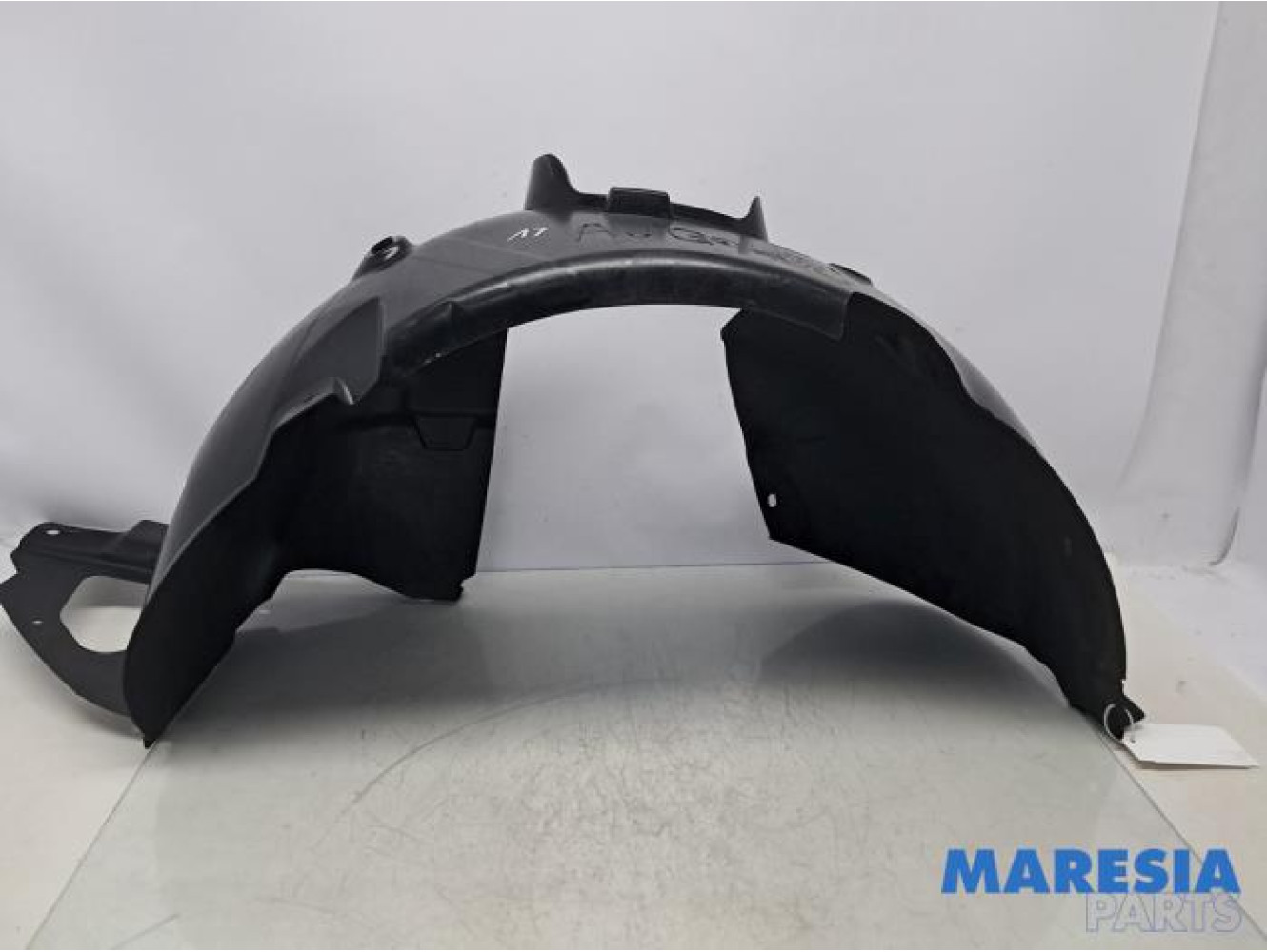Peugeot - 208 - Wheel arch liner