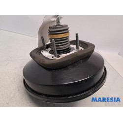 Peugeot - 208 - Brake servo