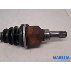 Peugeot - 208 - Aandrijfas links-voor