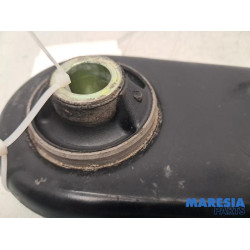 Peugeot - 208 - Querlenker unten links vorne