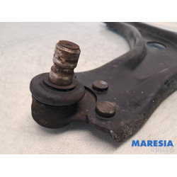 Peugeot - 208 - Querlenker unten rechts vorne