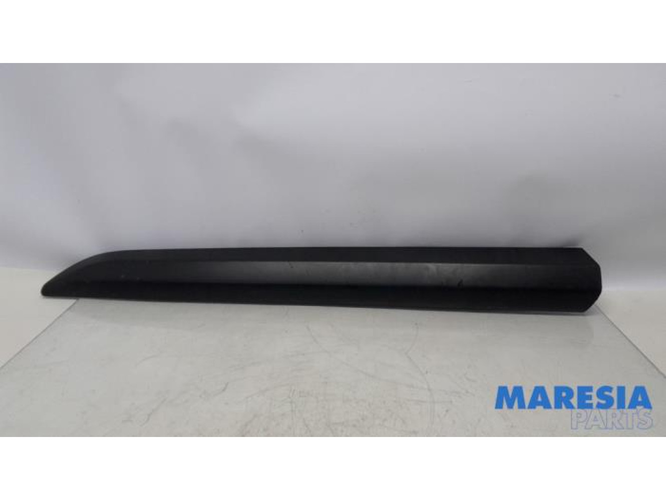 Opel - Vivaro - Türleiste