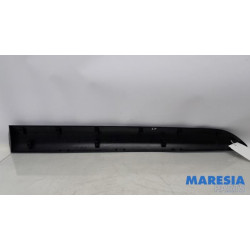 Opel - Vivaro - Türleiste