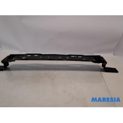 Opel - Vivaro - Radiator bar