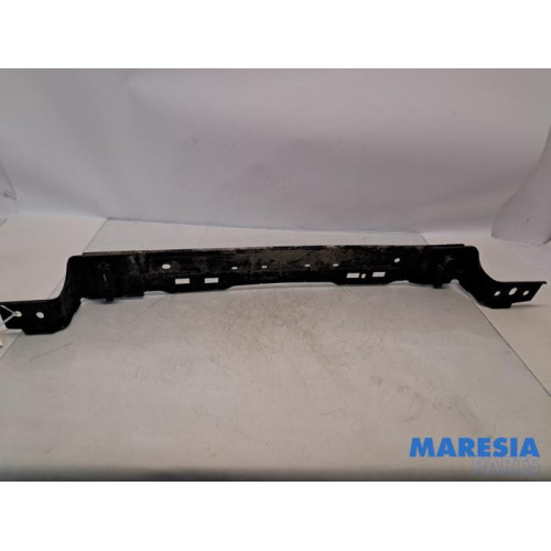 Opel - Vivaro - Radiator bar