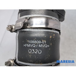 Opel - Vivaro - Intercooler tube