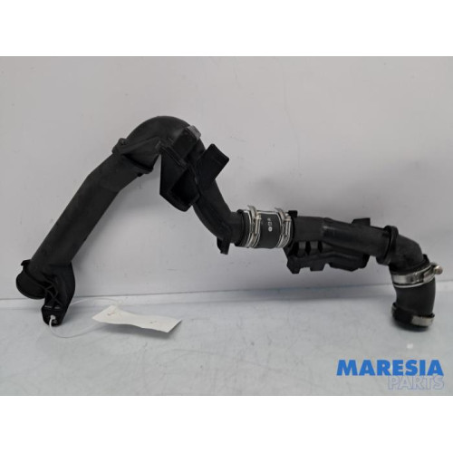 Opel - Vivaro - Intercooler tube