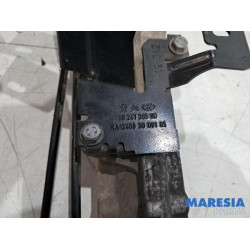 Opel - Vivaro - Boîtier de direction assistée