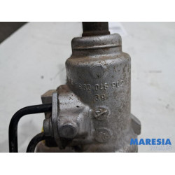 Opel - Vivaro - Boîtier de direction assistée