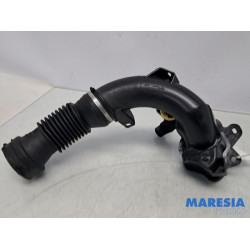 Opel - Vivaro - Ansaugschlauch Luft