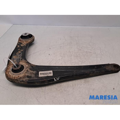 Opel - Vivaro - Bras de suspension bas avant gauche