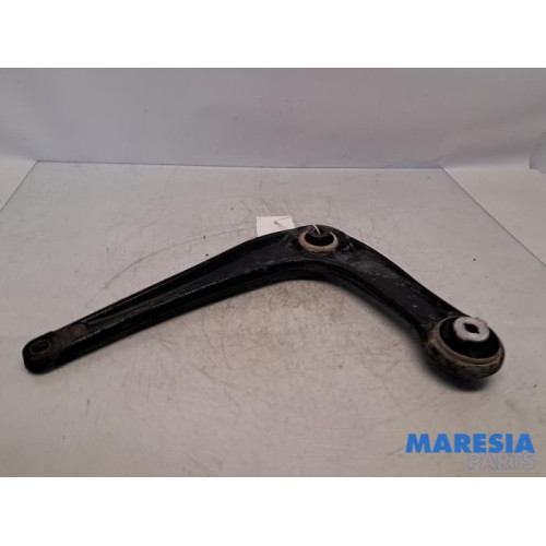 Opel - Vivaro - Draagarm onder rechts-voor