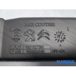 Peugeot - 308 - Réservoir lave-glace avant