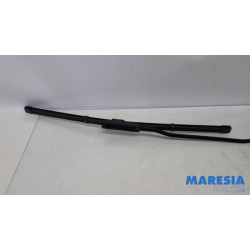 Opel - Vivaro - Scheibenwischerarm vorne