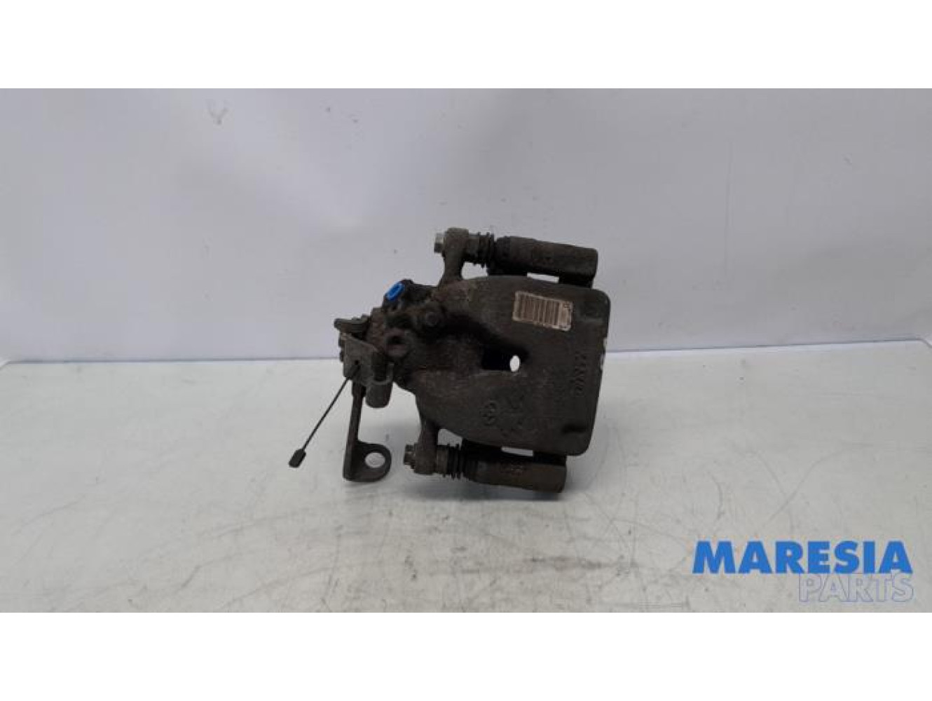 Opel - Vivaro - Rear brake calliper, right
