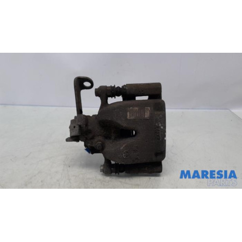 Opel - Vivaro - Bremszange links hinten