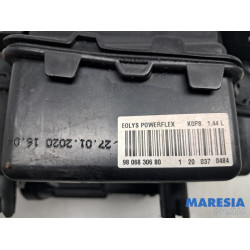 Opel - Vivaro - Additatief tank