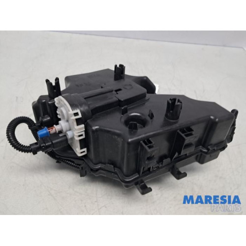 Opel - Vivaro - Additatief tank