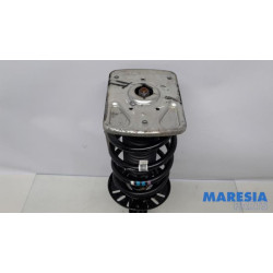 Opel - Vivaro - Stoßdämpferstrebe rechts vorne