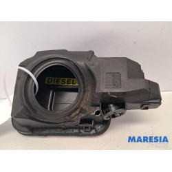 Opel - Vivaro - Tank cap cover