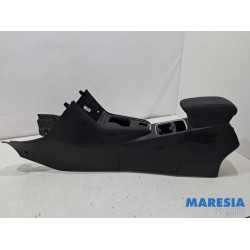 Opel - Grandland X - Middle console