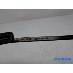 Peugeot - 308 - Ruitenwisserarm voor