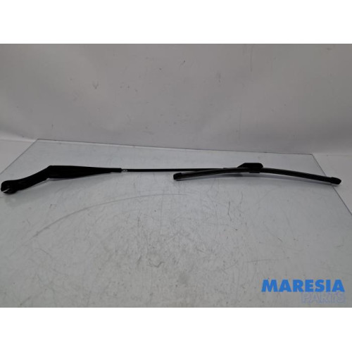 Peugeot - 308 - Ruitenwisserarm voor