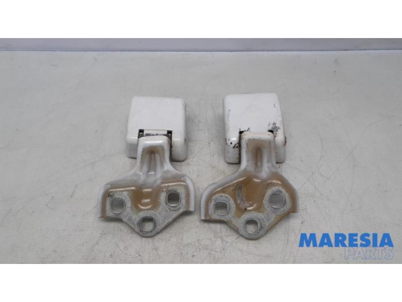 Opel - Vivaro - Scharnier deur rechts-achter