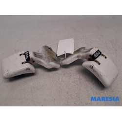 Opel - Vivaro - Scharnier deur rechts-achter