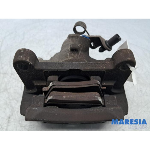 Renault - Trafic - Rear brake calliper, right