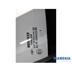 Renault - Clio - Vitre triangulaire avant droite