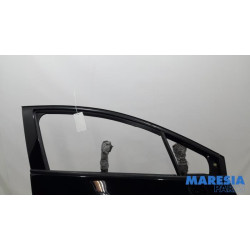 Renault - Clio - Portier 4Deurs rechts-voor